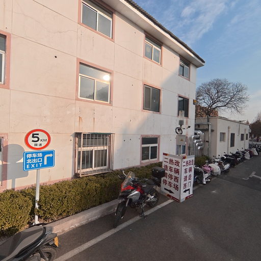 右侧内部路2岔口