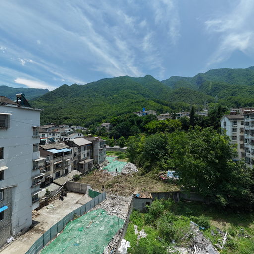 神农架松柏镇狮象路 片区