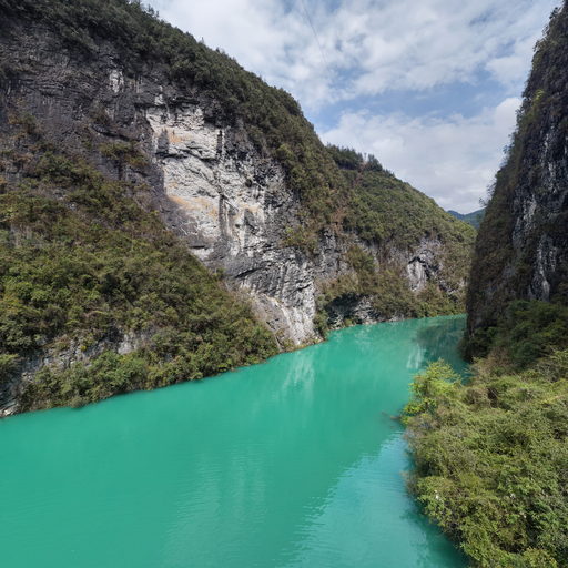 鹤峰屏山