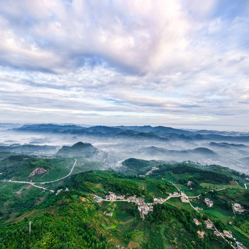 鸭池河云雾全景